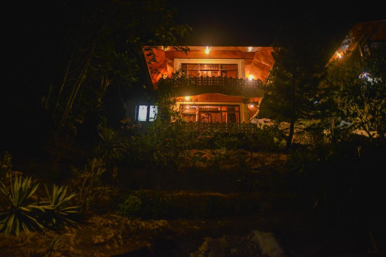 Tangkoko Sanctuary Villa Bitung Eksteriør billede